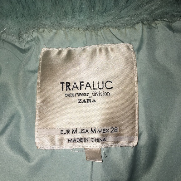 COPY - Zara blue fur coat - Picture 3 of 3